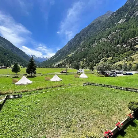 Panorama For 2 Near Zermatt With Parking! Lägenhet Täsch